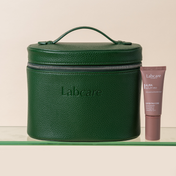 VANITY BAG LABCARE + AURA SERUM IN REGALO