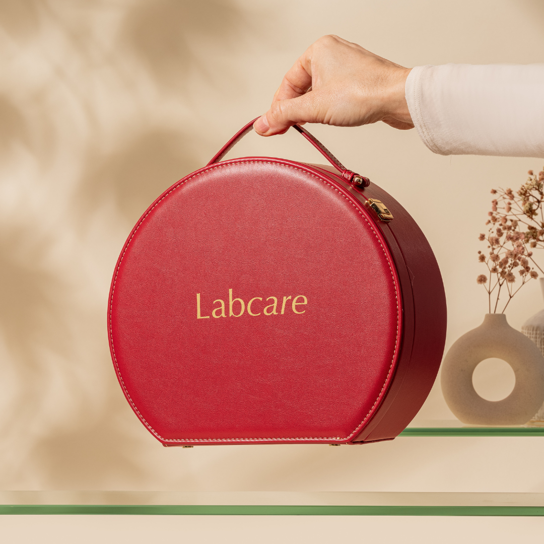 Travel Vanity Case + MISCELA PEPTIDICA OCCHI in regalo.